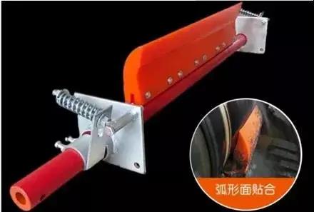 皮帶機(jī)清掃器刮不干凈，回程帶料怎么辦？